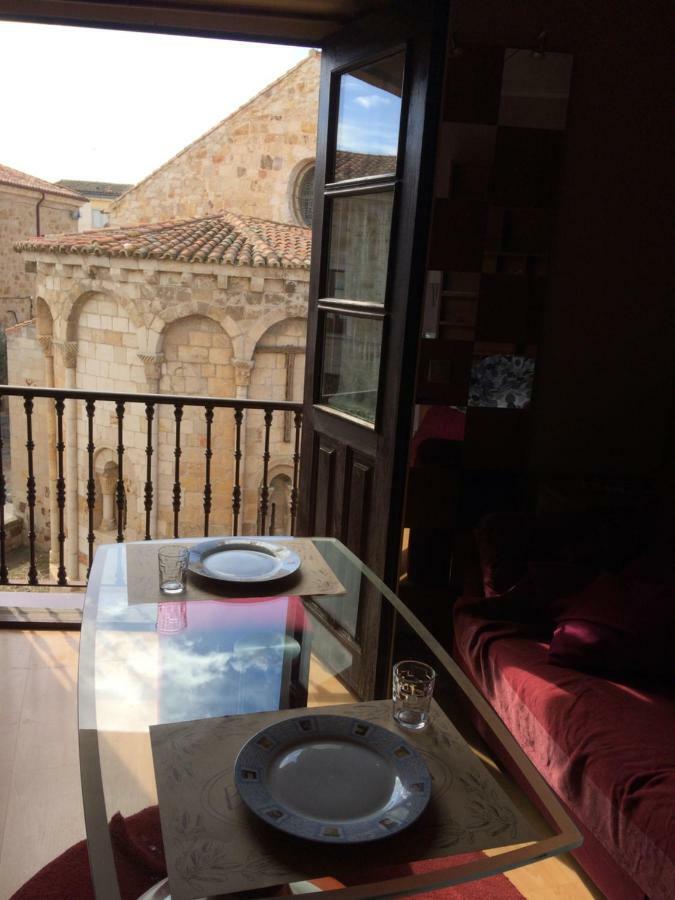 Casa Santa Maria La Nueva Con Aire Acondicionado Lägenhet Zamora Exteriör bild